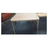 33" FOLD UP SQUARE TABLE WITH SCRIBBLE