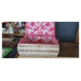 PRETTY SEWING BOX