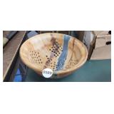 BERRY BOWL OR COLANDER