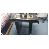 SIDE TABLE WITH GLASS CENTER