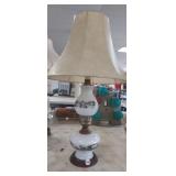 NICE ANTIQUE CURRIER & IVES LAMP