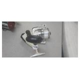 VINTAGE SHAKESPEARE SPINNING REEL