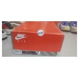 NIKE AIR, SIZE 9, GENTLY USED