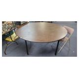 ROUND TABLE