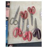 LOT OF (6) SCISSORS