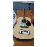 JACKSONVILLE GUITAR, MISSING STRING