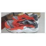 NIKE SHOES, SIZE 9.5, GENTLY USED