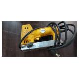 ARROW ELECTRO MATIC STAPLER/ NAILER