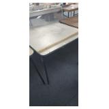 32" FOLD UP TABLE