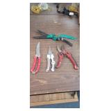 TREE TRIMMING/ SHRUB TRIMMERS