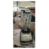 FARBERWARE BLENDER *GLASS