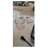 3 MEASURING CUPS