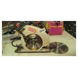 RYOBI CIRCULAR SAW WITH EXTRA BLADE