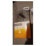 NIB, PLANTRONICS UNIVERSAL BLUETOOTH HEADSET