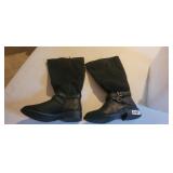 BLACK BOOTS SIZE 8