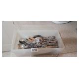 CONTAINER OF SILVERWARE