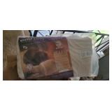 FOAM PILLOW *NEW