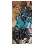 FOLD UP STROLLER, LOOKS NEW