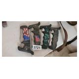 (4) KNIVES