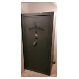 LIBERTY GUN SAFE *BRING HELP