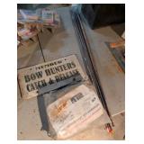 BOW HUNTING GOODIES *SIGN, ARROWS, ATV MOUNT