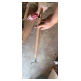 FISHING SPEAR