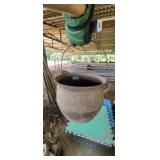VINTAGE CAST IRON POT