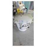 HEAVY DUTY PRESSURE COOKER WITH GOODIES