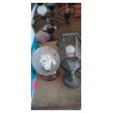 (2) LIGHT FIXURES