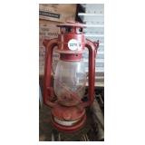 VINTAGE KEROSENE LANTERN