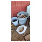 METAL TRASHCAN OF PVP FITTINGS, BUCKET AND URINAL