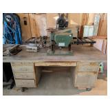 GRIZZLY INDUSTRIAL 15" WOODWORKING PLANER W/ DESK