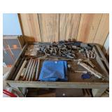 LOT OF HARWARE ITEMS