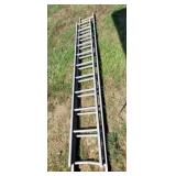 EXTENTION LADDER *NO CONNECTED *2 PIECES