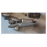FLOOR JACK