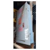 BREAKER PANEL DISTRIBUTION BOX