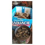 BOX AND CAN OF STAPLE STRIPS