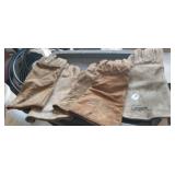 (5) WELDING GLOVES