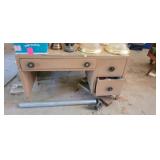 WOOD DESK (EMPTY)
