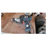 BLACK & DECKER DRILL