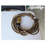 EXTENSION CORD