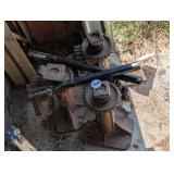 (3) SCREW JACKS