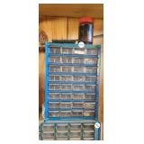 ORGANIZER WITH HARDWARE