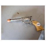 VINTAGE WESTERN STYLE TOY CAP GUN