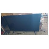 TCL 43' FLAT SCREEN TELEVISION W/ ROKU REMOTE