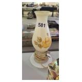 VINTAGE PARLOR LAMP/ HURRICANE LAMP