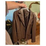 LADIES LEATHER JACKET SIZE L