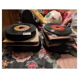 LOT OF 45 VINYL RECORDS