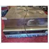VINTAGE JULIETTE 8 TRACK AND RECORD PLAYER