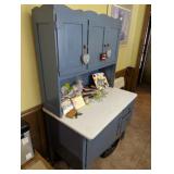 ANTIQUE HOOSIER CABINET *NO CONTENTS